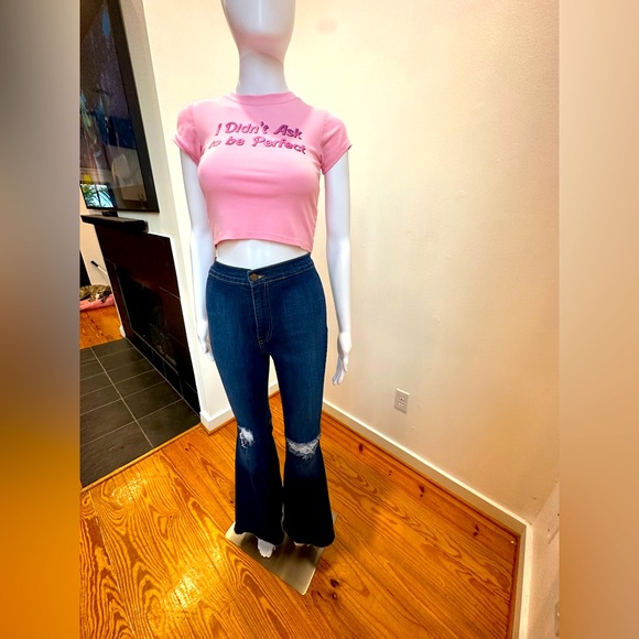 Fashion Nova Mystery Solved Extreme Bell Bottom Size 1, 24” waist, 31.5” inseam - Picture 3 of 6